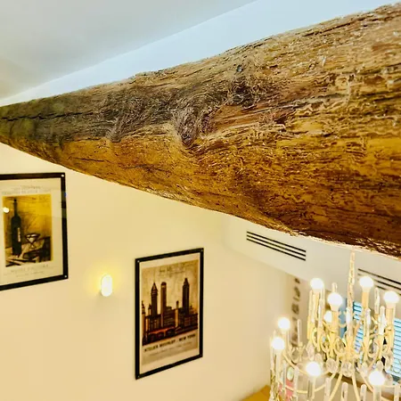 Le Palais Aubernon Apartment *