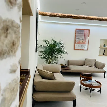 Le Palais Aubernon Apartment *