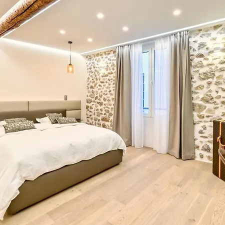 Le Palais Aubernon Apartment *