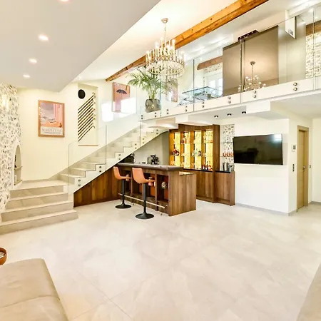 公寓 Le Palais Aubernon 昂蒂布