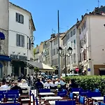 Le Palais Aubernon Apartament