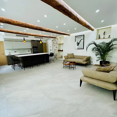 Le Palais Aubernon * Антиб